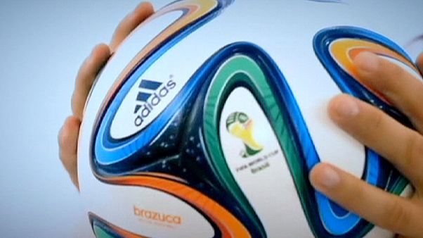 Les sponsors de plus en plus frileux après le scandale touchant la fédération russe d'athlétisme Les sponsors de plus en plus frileux après le scandale touchant la fédération russe d'athlétisme