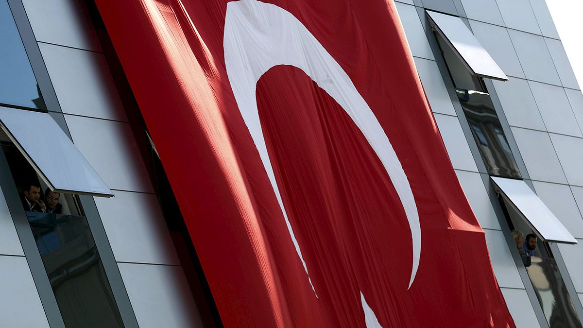 UE vê "tendência negativa" para Estado de Direito na Turquia