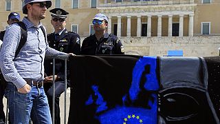 Ελλάδα: Παραλύει η χώρα από την 24ωρη απεργία!