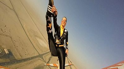 Dubai: flying acrobatics!