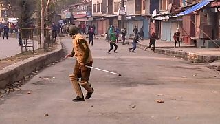 Kashmir: intense clashes between police and protesters