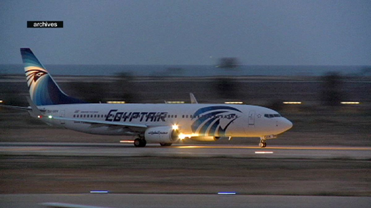 Moscow bans EgyptAir flights in wake of Russian jet crash in Sinai