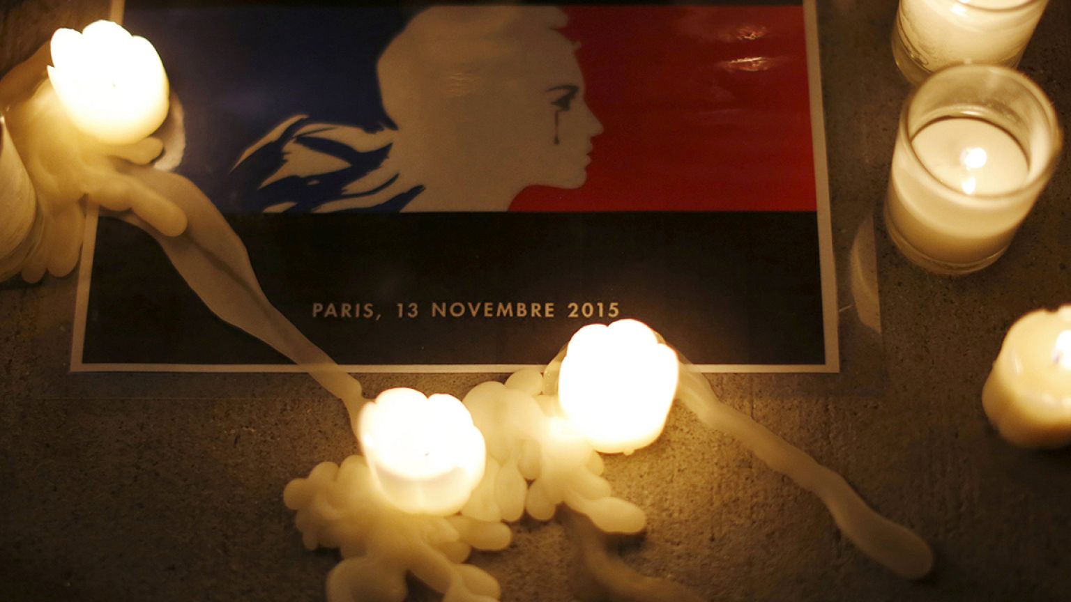 Attentat : Paris saigne, les people compatissent
