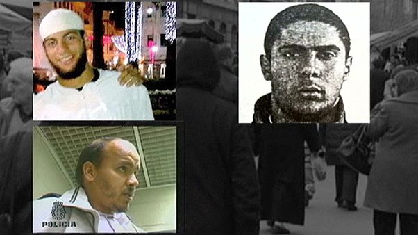 بلجيكا توقف 7 أشخاص على صلة باعتداءات باريس بلجيكا توقف 7 أشخاص على صلة باعتداءات باريس