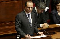 Hollande demande la prolongation de l'Etat d'urgence