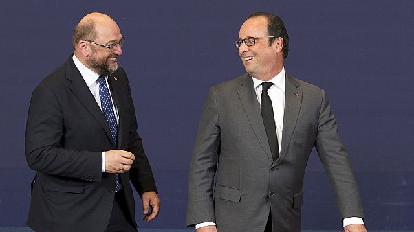 Μάρτιν Σούλτς: To Ευρωπαϊκό Κοινοβούλιο πρέπει να υιοθετήσει νέα μέτρα για την ασφάλεια της ΕΕ Μάρτιν Σούλτς: To Ευρωπαϊκό Κοινοβούλιο πρέπει να υιοθετήσει νέα μέτρα για την ασφάλεια της ΕΕ