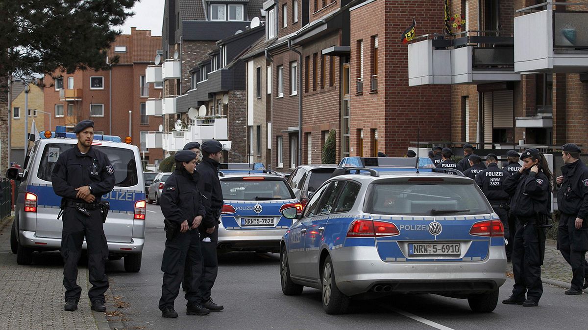 هفت نفر در آلمان به ظن ارتباط با حملات پاریس بازداشت شدند