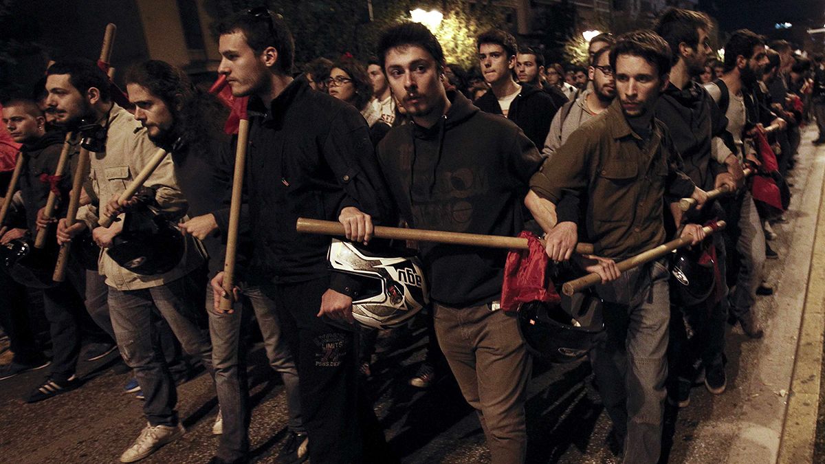 درگیری پلیس یونان با معترضان در سالگرد قیام دانشجویی در آتن