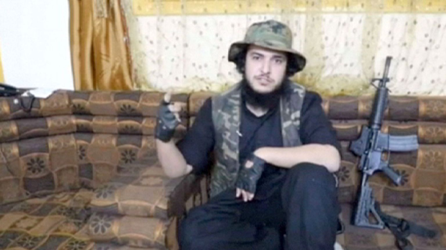ISIL publishes video to "celebrate" Paris attacks as France continues airstrikes