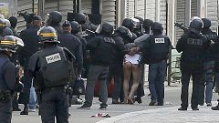 Париж: рейд против террористов в Сен-Дени закончен