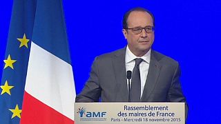 Ataques de Paris: Hollande quer aliança antiterrorismo com Rússia e Estados Unidos