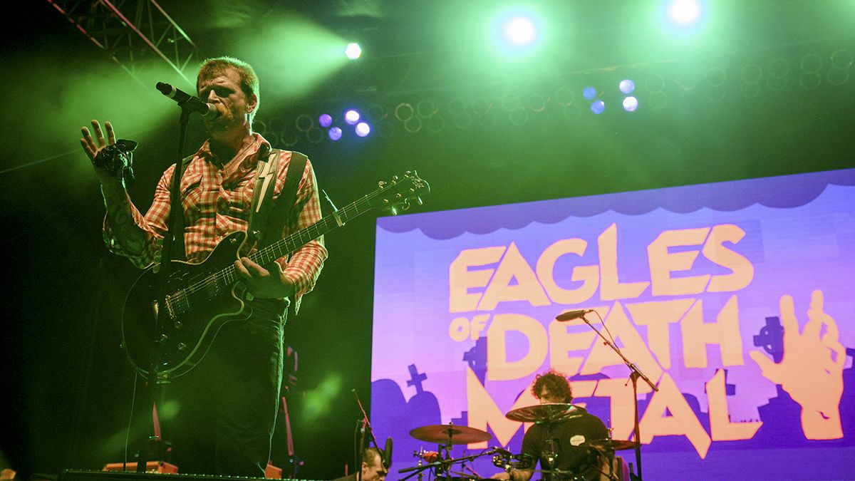 Eagles of Death Metal bütün konserlerini iptal etti