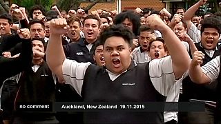 New Zealand: students' haka in honour of Jonah Lomu