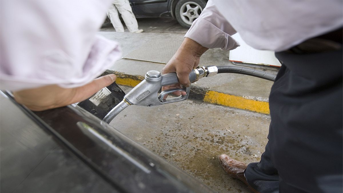 پایان بنزین سهمیه‌ای در ایران: وضعیت پمپ بنزین‌ها عادی است