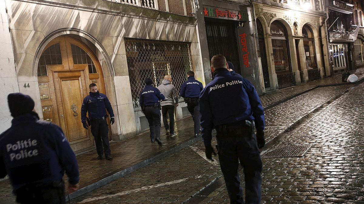 Belgian police arrest 16 in Sunday night anti-terror raids