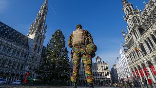 Mantém-se alerta máximo em Bruxelas até segunda-feira