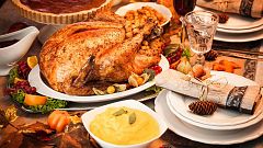 American Thanksgiving between travel and tradition