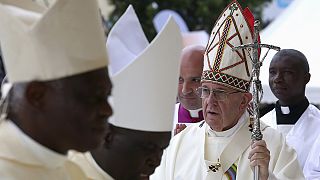 Békíteni ment Ferenc pápa Afrikába