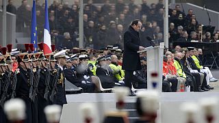 Церемония в память о жертвах терактов в Париже