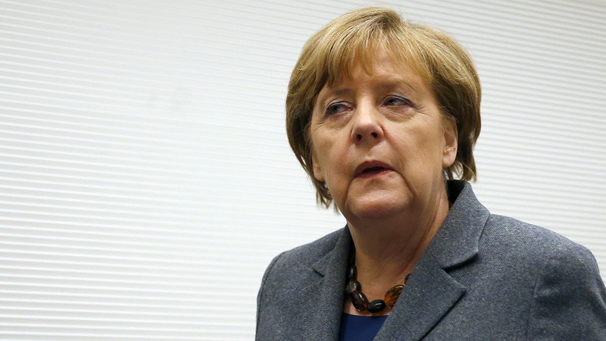 AfD-Vorsitzende Petry fordert Merkel zum Rücktritt auf