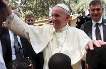 RCA: Papa visita pela primeira vez uma zona de guerra