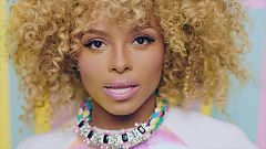 Ein Song über "Sax" von Fleur East