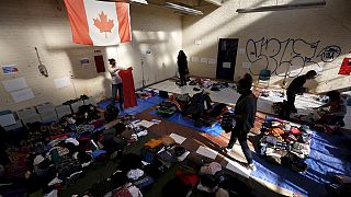 كندا تشرع في استقبال اللاجئين السوريين