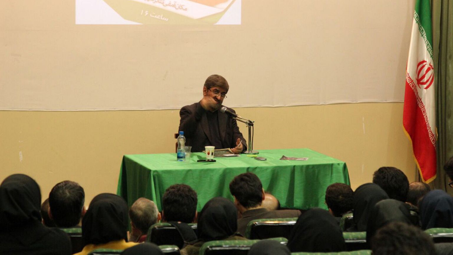 علی مطهری: در برابر گروه های فشار باید مقاومت کرد