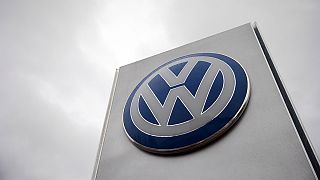 Kisegítik a bankok a Volkswagent