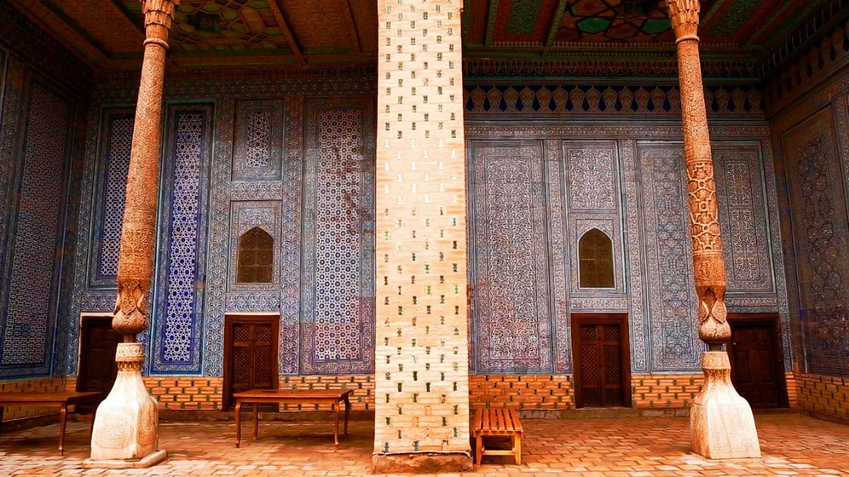 Tra le 150 stanze del palazzo Tosh Hovli di Khiva