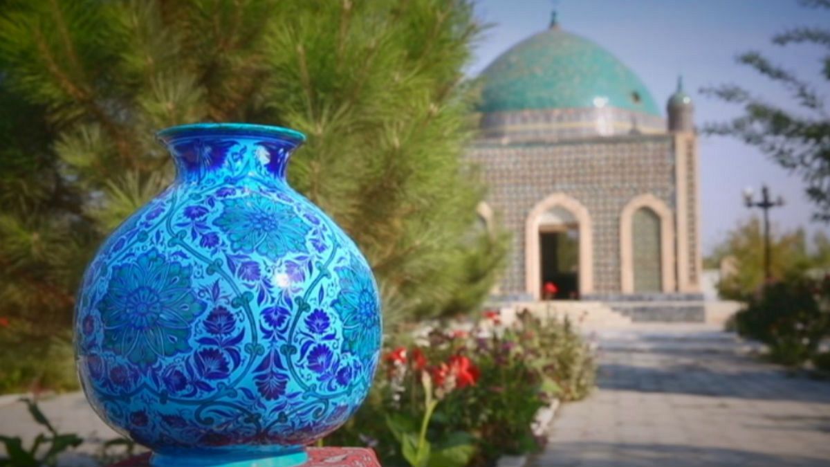 Uzbequistão: A histórica beleza da cerâmica de Rishtan