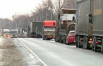 Autópályákat zártak el az útdíjak ellen tiltakozó kamionosok Moszkvánál