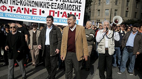Segunda huelga general en Grecia en menos de un mes contra el gobierno de Syriza. Segunda huelga general en Grecia en menos de un mes contra el gobierno de Syriza.