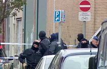 Strage di Parigi, altri due arresti in Belgio. Mistero su una sosta di Abdeslam a Budapest