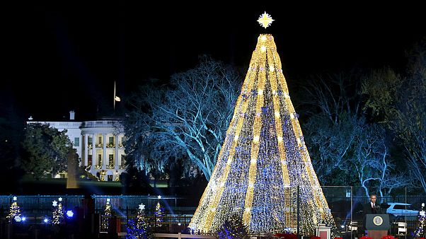Obama allume l'arbre de Noël Obama allume l'arbre de Noël