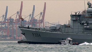 NATO gemileri İstanbul Boğazı'nda