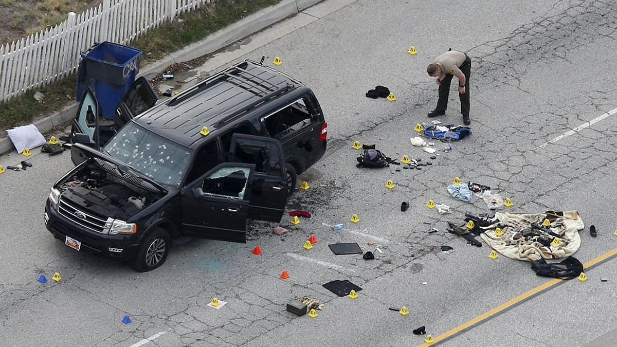 Fusillade de San Bernardino : la piste d'un ''acte de terrorisme'' privilégiée