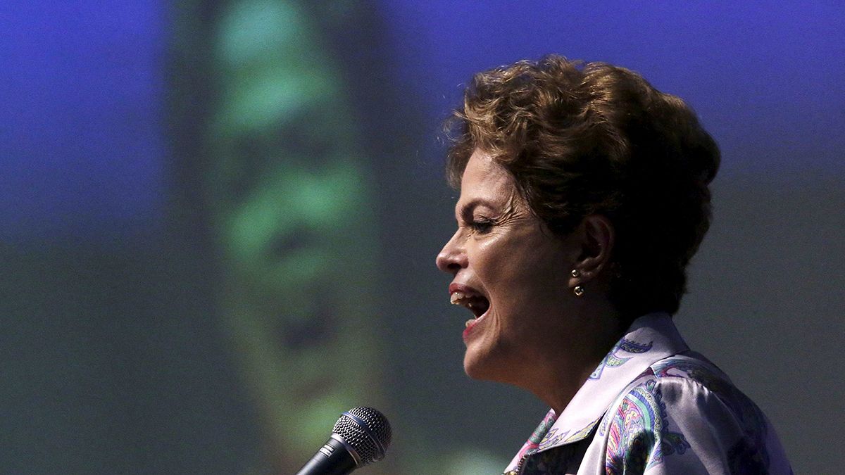 Βραζιλία: Απανωτά πλήγματα για την Ντίλμα Ρούσεφ