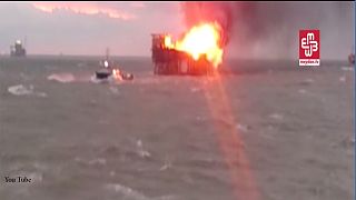 آتش سوزی در سکوی نفتی آذربایجان بیش از ۳۰ کشته برجای گذاشت