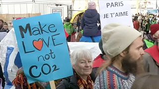 Hundreds march in support of 'alternative climate summit' in Paris