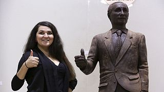Putin'in çikolatadan heykeli sergileniyor