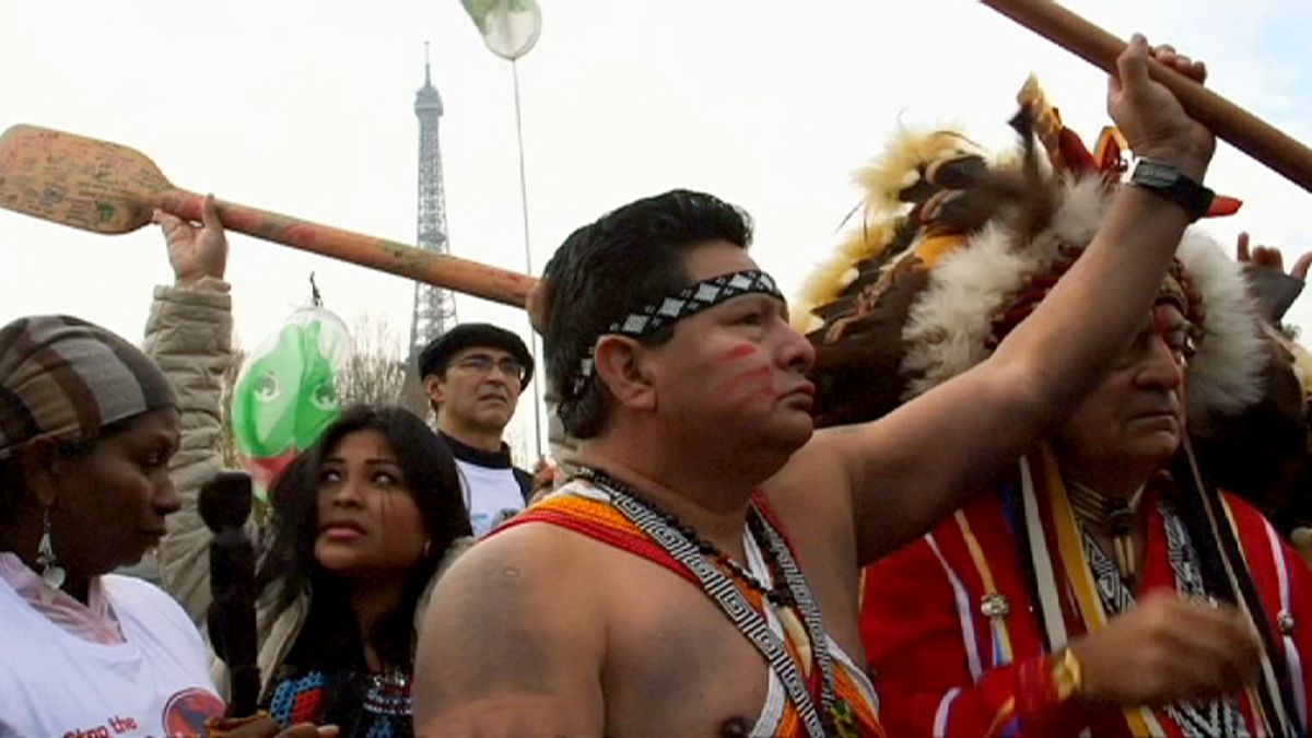 Paris: Povos indígenas unidos pela Terra