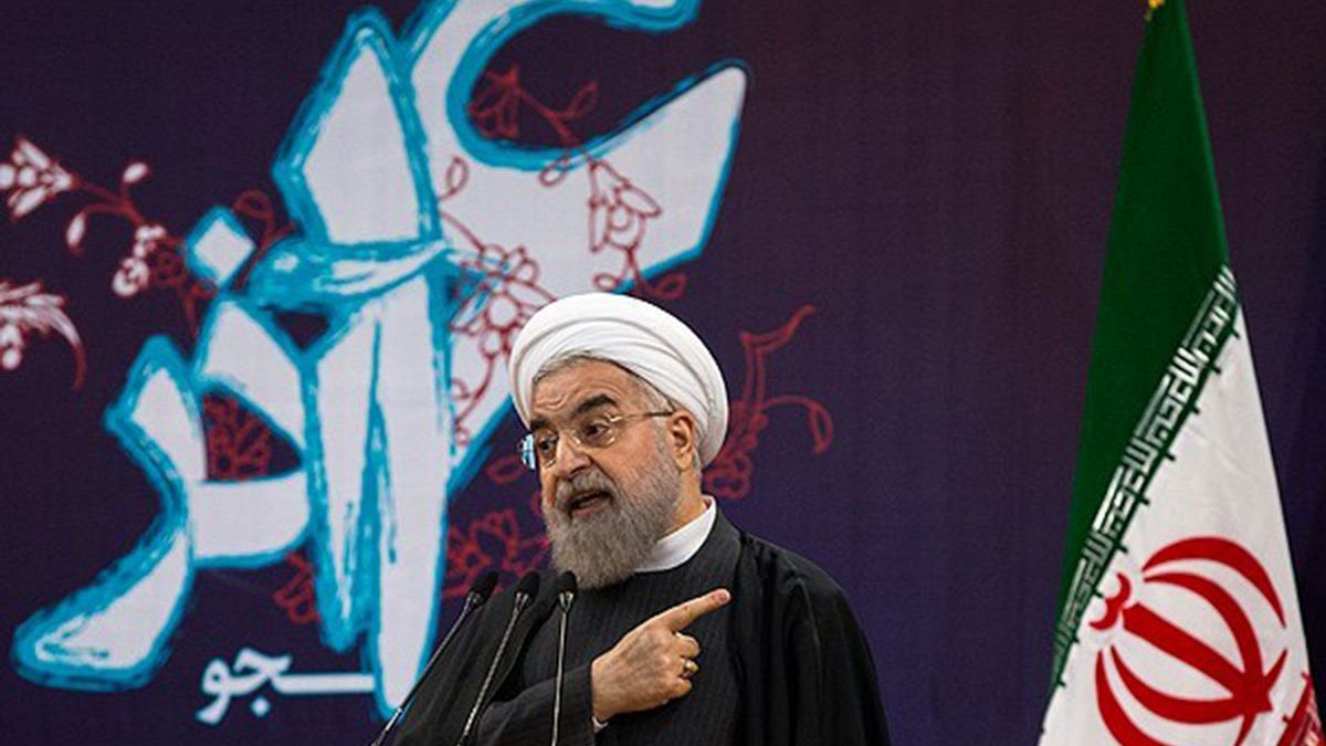 روحانی: همه مسئولان باید مورد سوال قرار بگیرند