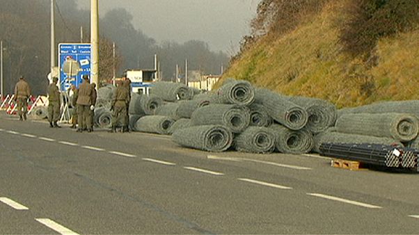Először épül kerítés két schengeni ország között Először épül kerítés két schengeni ország között