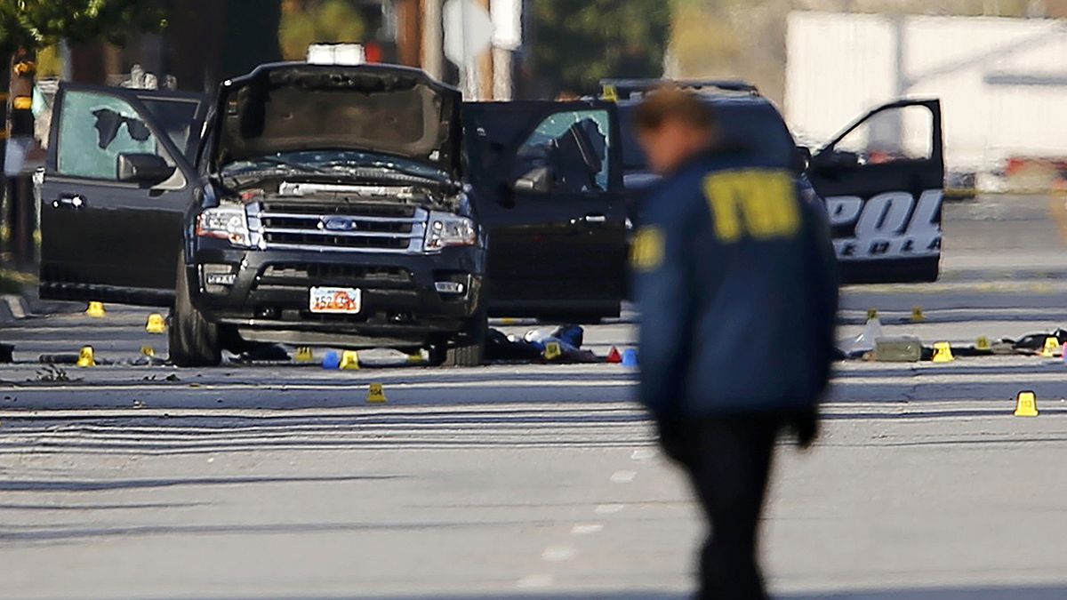 El FBI piensa que los autores de la matanza de San Bernardino llevaban tiempo radicalizados