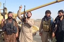 Amnistía Internacional: Dáesh mata con armas que Estados Unidos, Rusia y China fabricaron para Irak