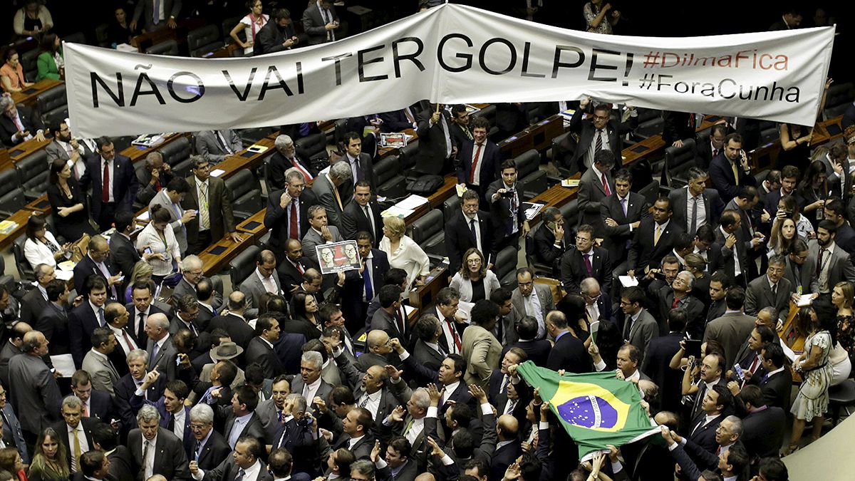 Βραζιλία: Το Συνταγματικό Δικαστήριο «έσωσε» την Ντίλμα Ρούσεφ