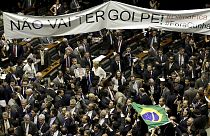Brésil : le processus de destitution de Dilma Roussef suspendu
