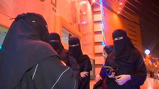 Participación de mujeres como candidatas y electoras en las municipales de Arabia Saudí Participación de mujeres como candidatas y electoras en las municipales de Arabia Saudí