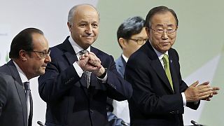 COP 21: Ο Λοράν Φαμπιούς παρουσίασε την τελική συμφωνία